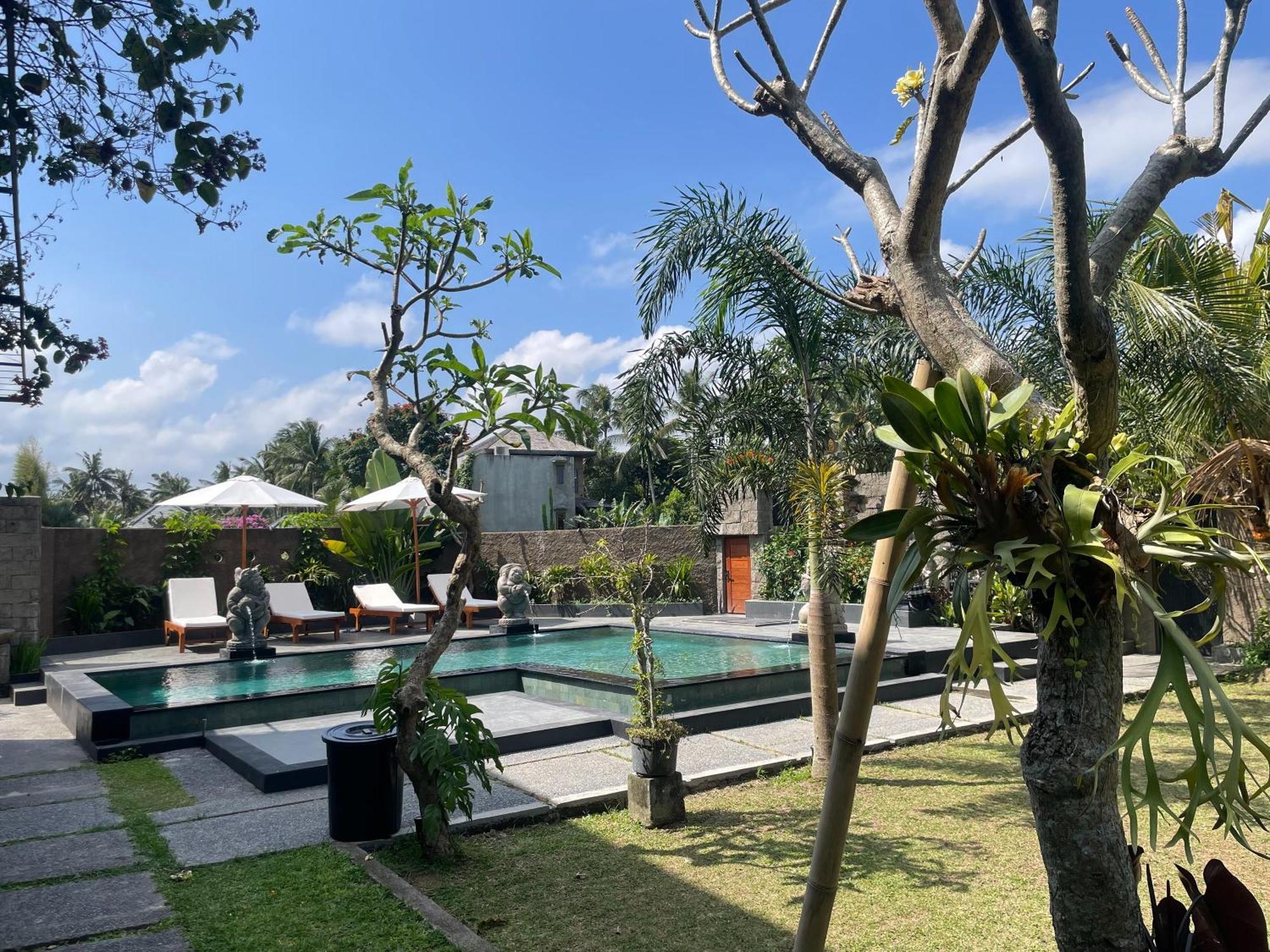 Hotel Nivaluma Ubud Esterno foto
