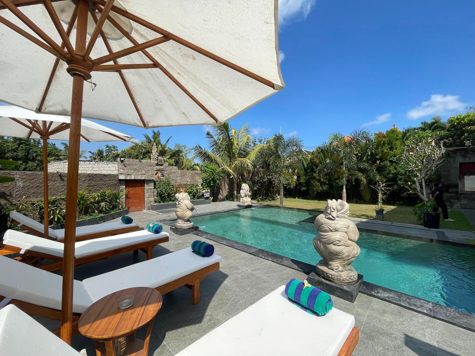 Hotel Nivaluma Ubud Esterno foto
